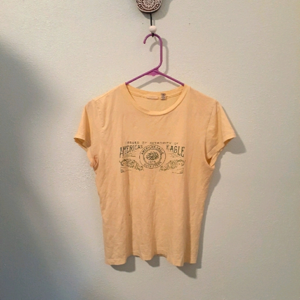 American Eagle tee